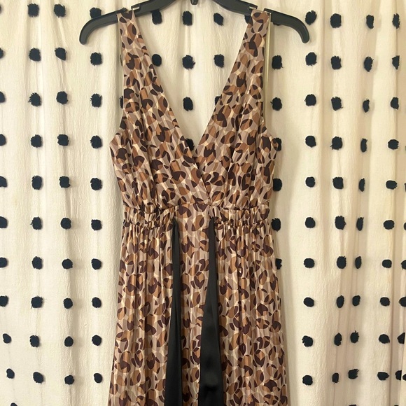 BCBG MAXAZRIA Silk Cocktail Dress animal-like print 🐆 Size 8, (like new!) NYE🥂 - Picture 12 of 16